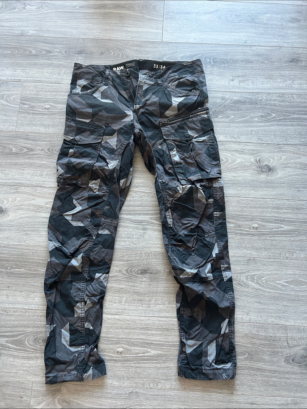 G-Star Men’s Black & Gray Geometric Cargo Pants